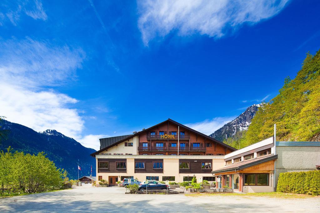 Hotel Aux Mille Etoiles Salvan Eksteriør bilde