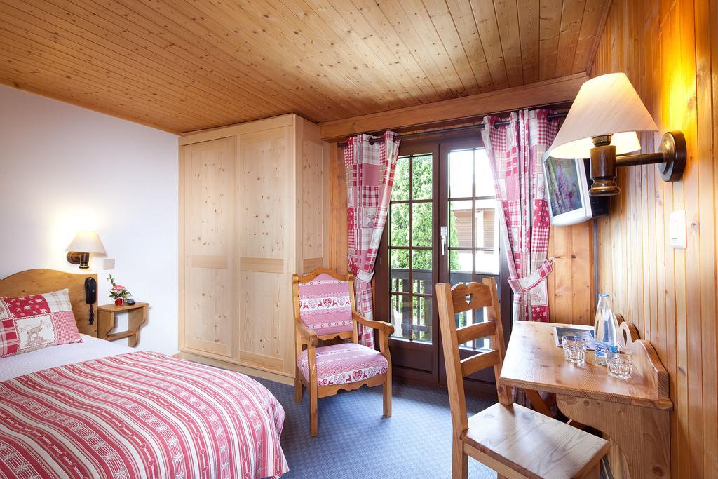 Hotel Aux Mille Etoiles Salvan Eksteriør bilde