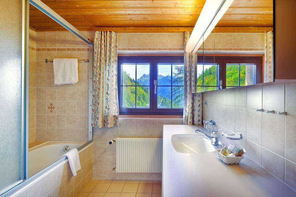 Hotel Aux Mille Etoiles Salvan Eksteriør bilde